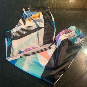 BeBe women’s print joggers. Size medium.